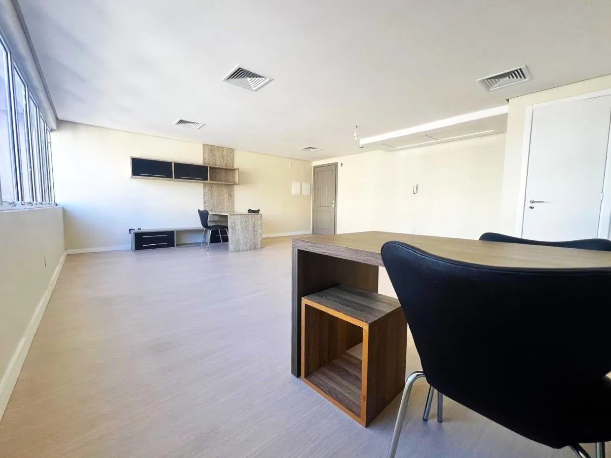 Imagem EXCELENTE SALA COMERCIAL COM VAGA NO CENTRO HISTÓRICO PRÓXIMA A OAB E CENTRO ADMINISTRATIVO!