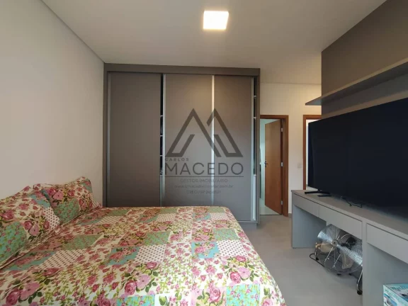 Imagem Encantadora casa térrea no Ninho Verde II - Aceita Financiamento