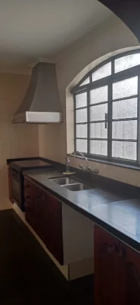 Imagem Residencia localizada no Estoril II, completa em armarios, 4 suítes.