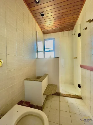 Imagem Apartamento à venda de 214m2 com 4 quartos sendo 2 suítes com 2 vagas em Jundiaí - SP
