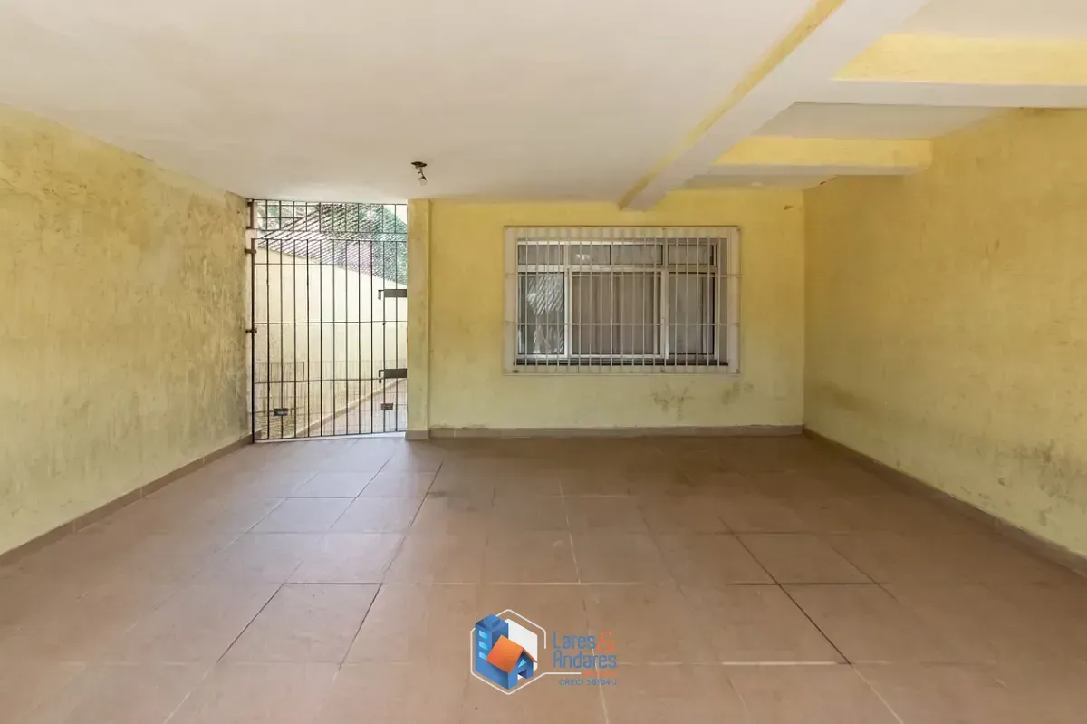 Imagem Sobrado para venda em São Judas com 4 quartos, sendo 1 suíte, 202m²