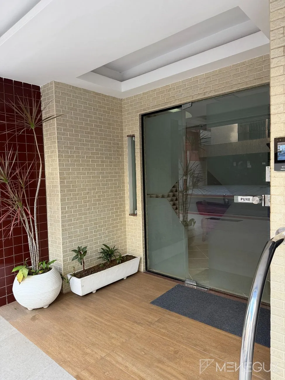 Imagem Apartamento de 2 quartos (1 suíte) a venda; Totalmente mobiliado.