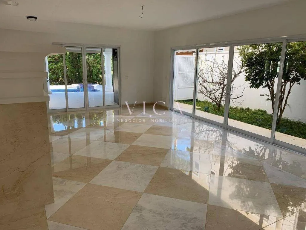 Imagem Casa Alto Padrão para Locação no Tamboré 02, 904m², 4 Suítes, Piscina, SPA