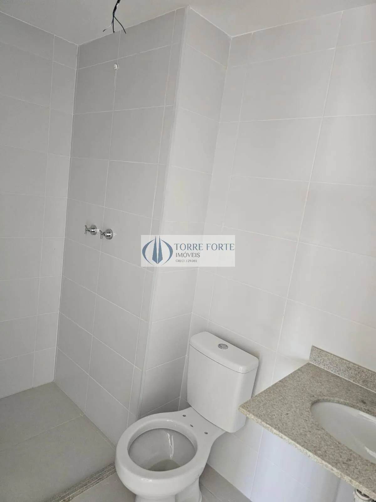 Imagem Apartamento novo com 2 dormitorios 1 suite , varanda , 1 vaga no Tatuape .