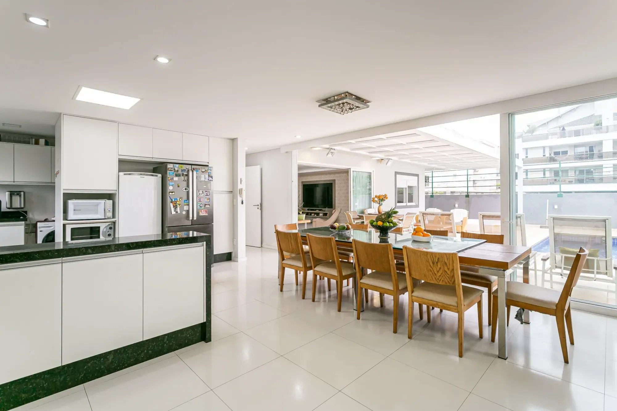 Imagem Casa com 3 Quartos à Venda, 390 m² em Jurerê - Florianópolis