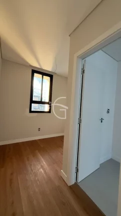 Imagem Linda Casa Residencial à Venda no Saguaçu, Joinville!