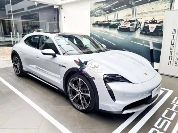 Imagem Casa Bossa 544 + Porsche Taycan 4
