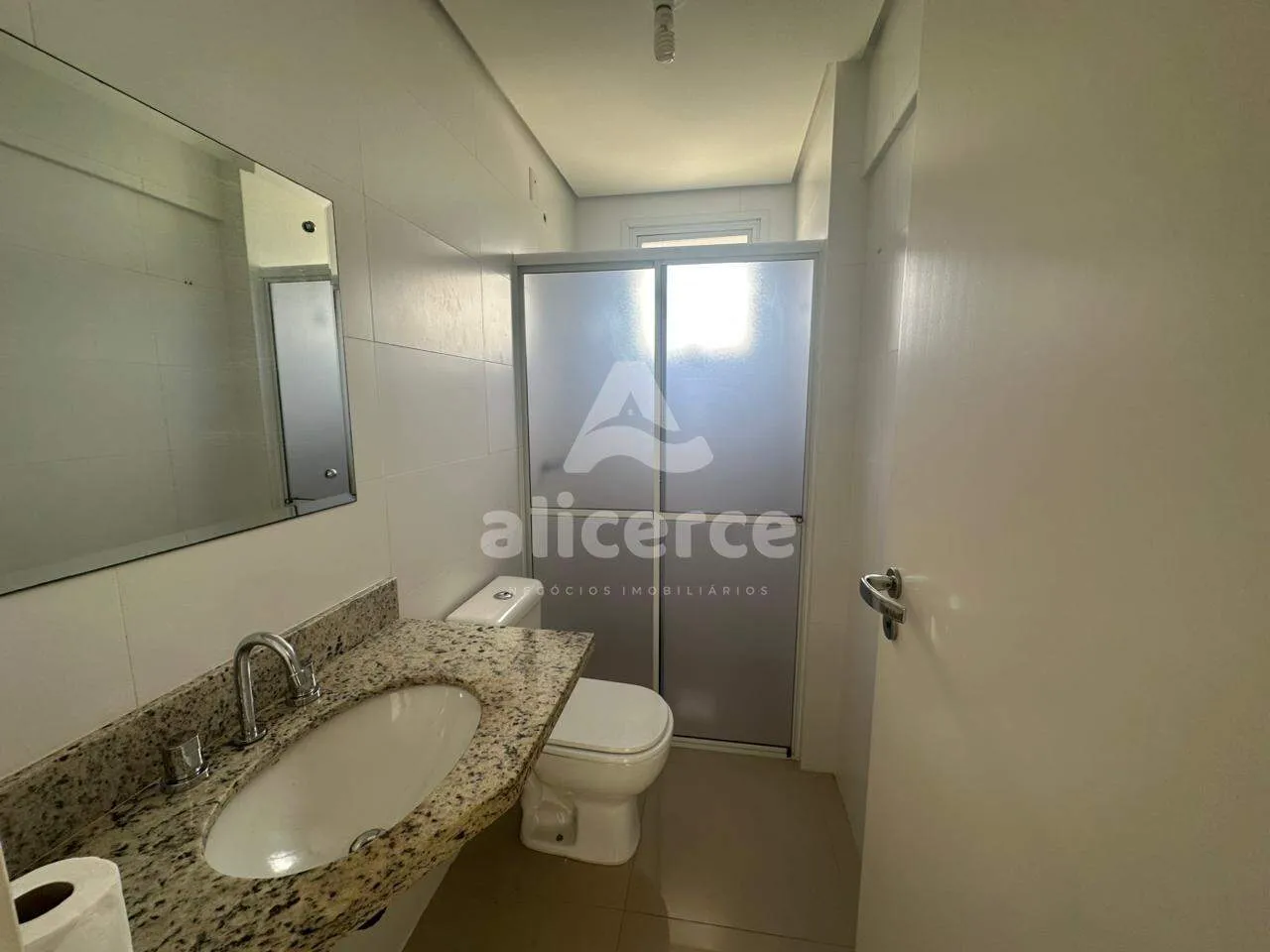 Imagem Apartamento à venda - 2 quartos I 1 suíte I 70m² I Sacada com churrasqueira - em Jardim Atlântico - Florianópolis