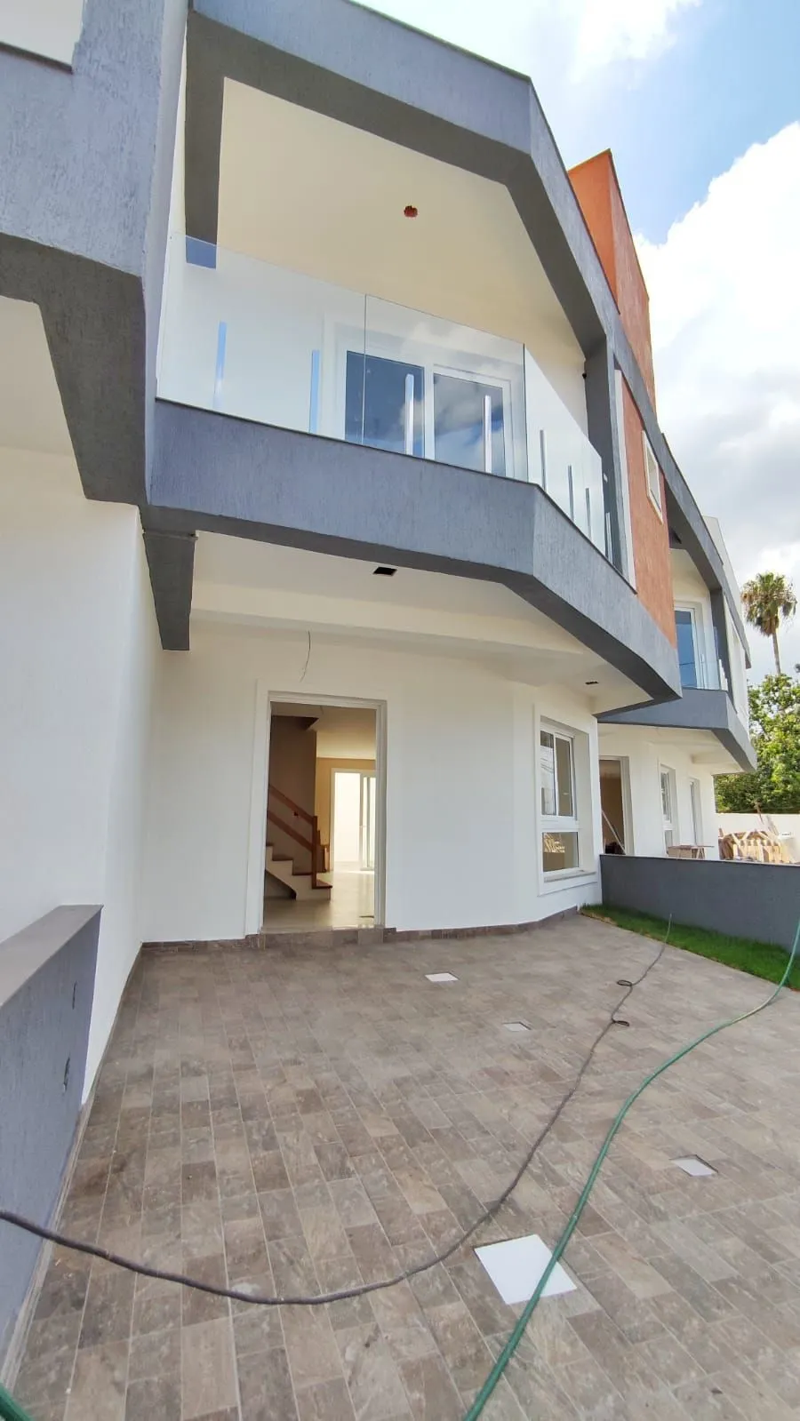 Imagem Sobrado 3 dormitórios com suíte à venda no Vila Ipiranga Porto Alegre R$ 820.000