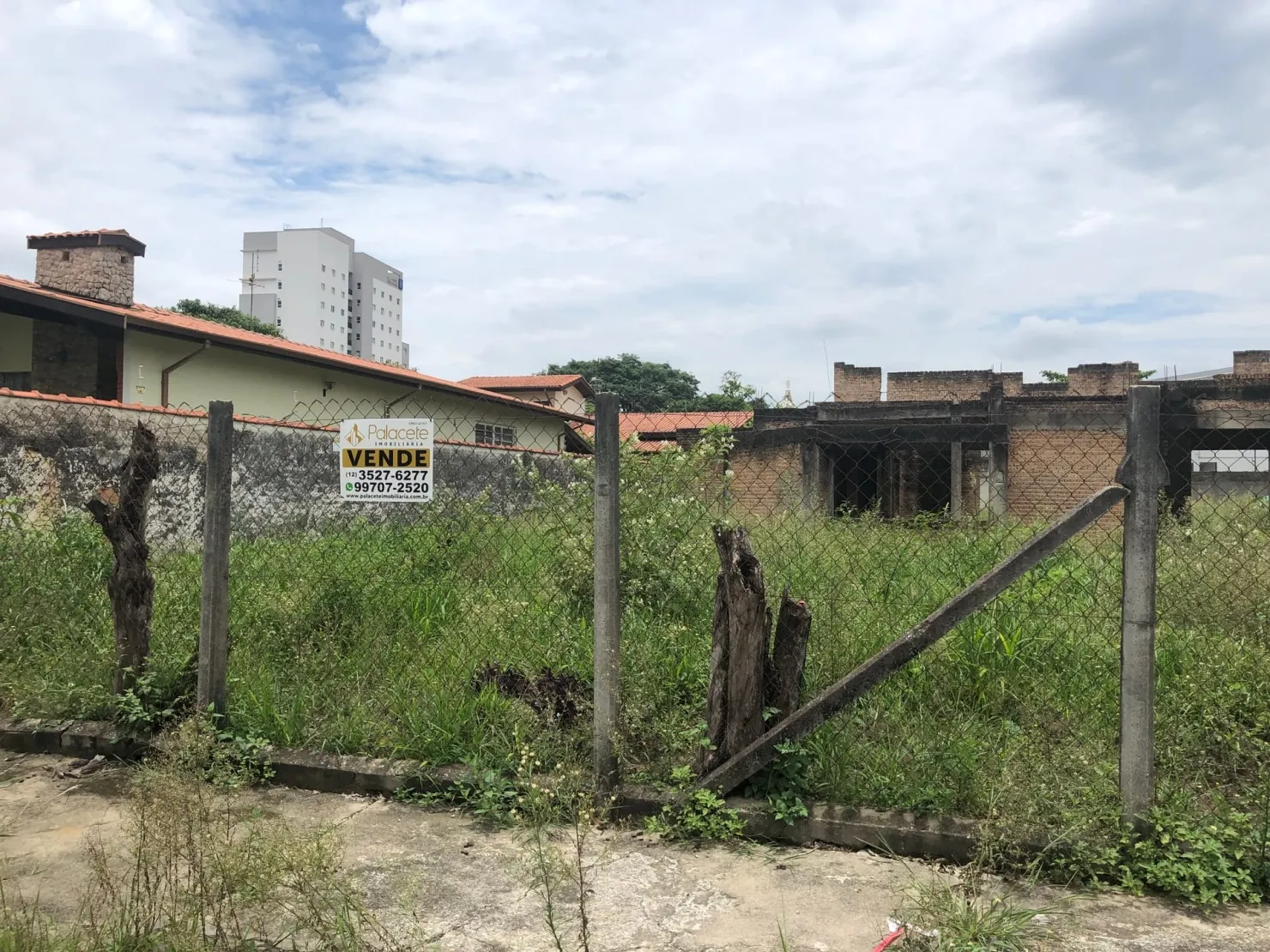 Imagem Terreno à venda 720M², Jardim Residencial Doutor Lessa, Pindamonhangaba - SP