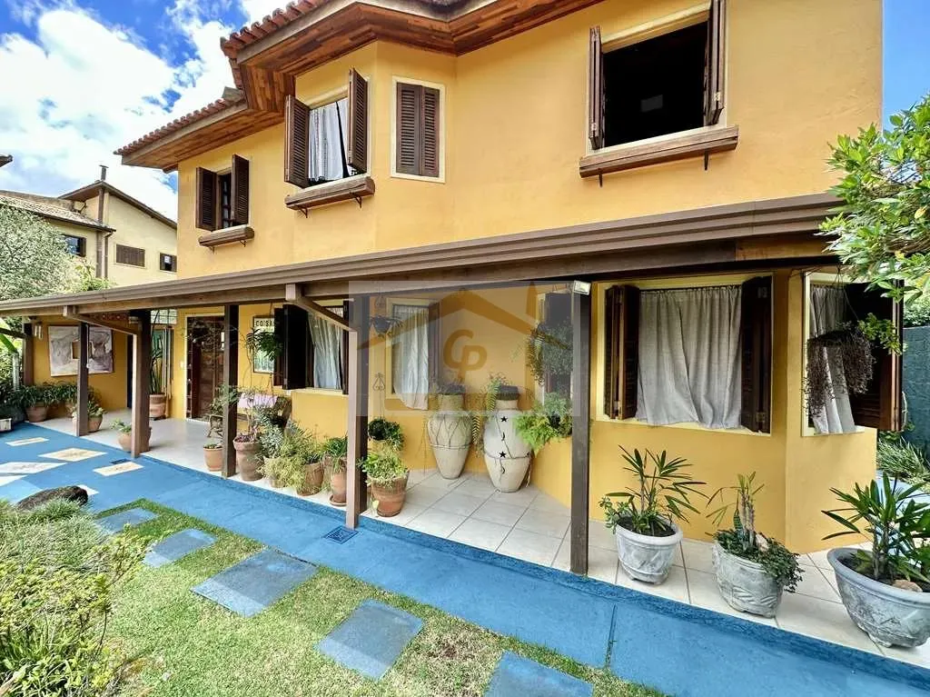 Imagem Rústica, avarandada, Mista alvenaria e madeira de lei, 3 dorms/1ste, gourmet, lareira!