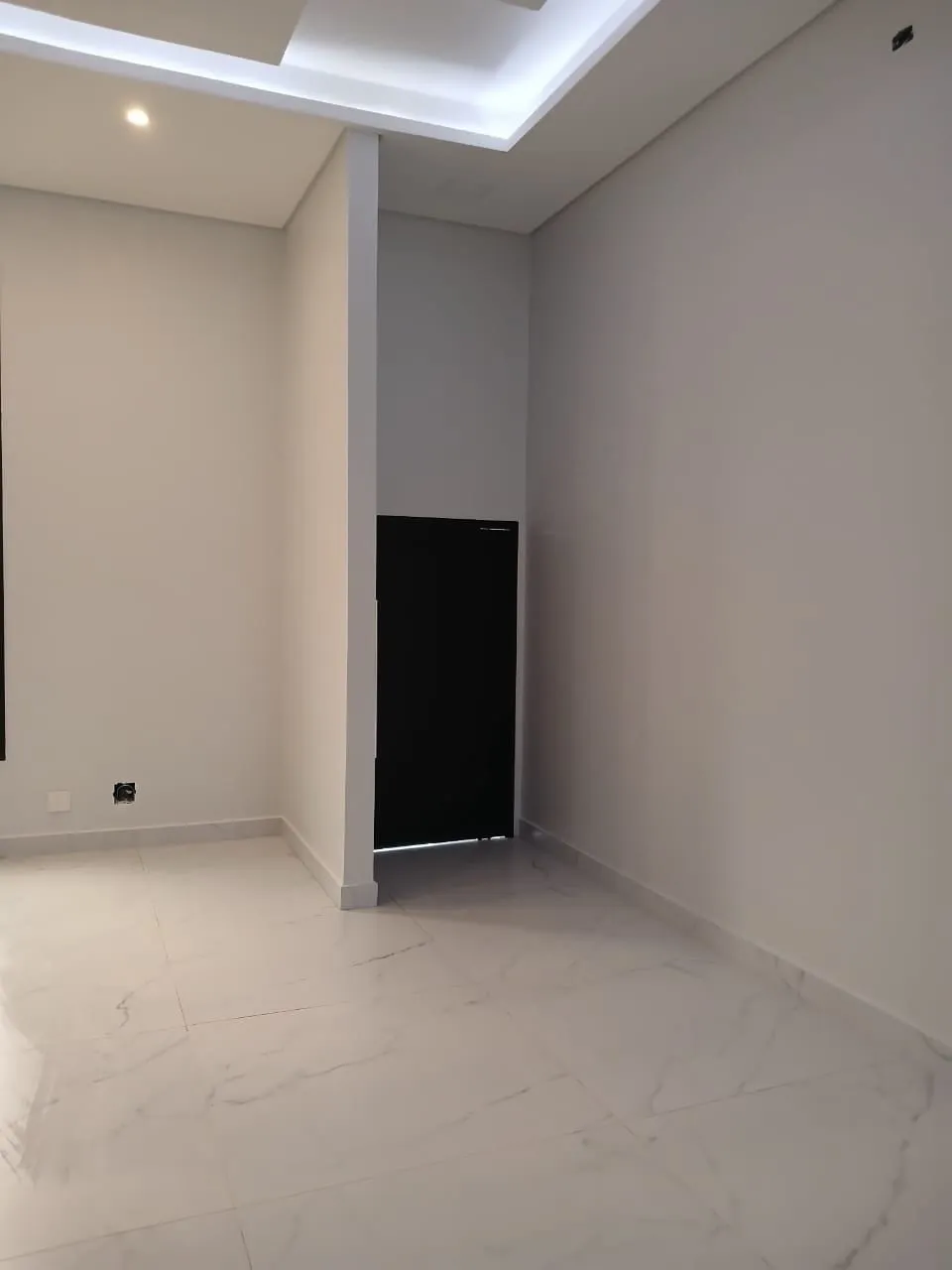 Imagem *Belíssima casa no Condomínio Perolas do Vale 
*3 três quartos Suíte 
*3 banheiro
*S...