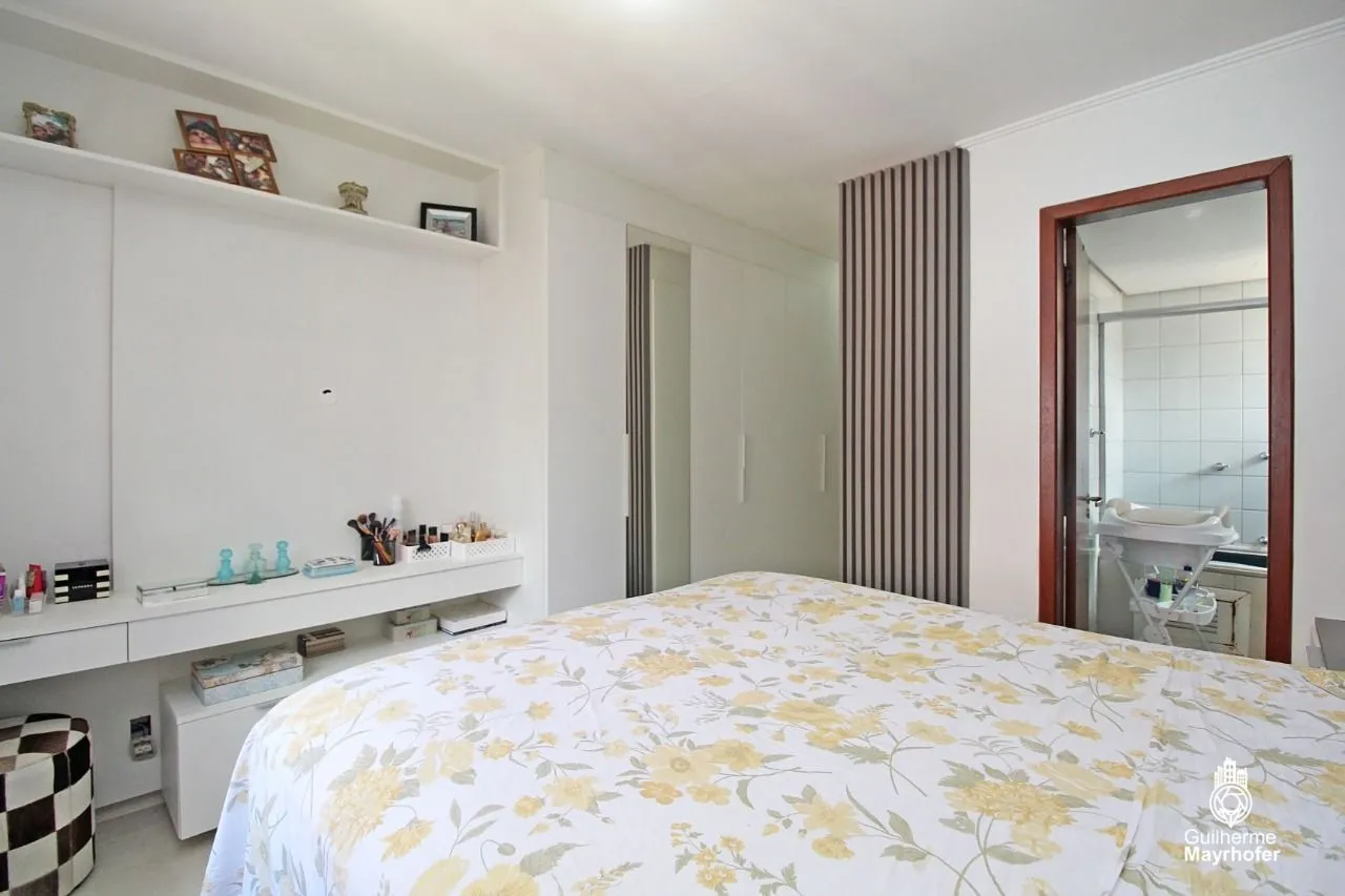 Imagem Cobertura para Venda - 217.04m², 3 dormitórios, 1 suites, 2 vagas - Tristeza