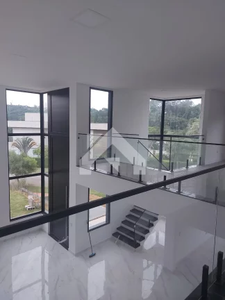 Imagem Casa de Condomínio em Jardim do Golf I - Jandira