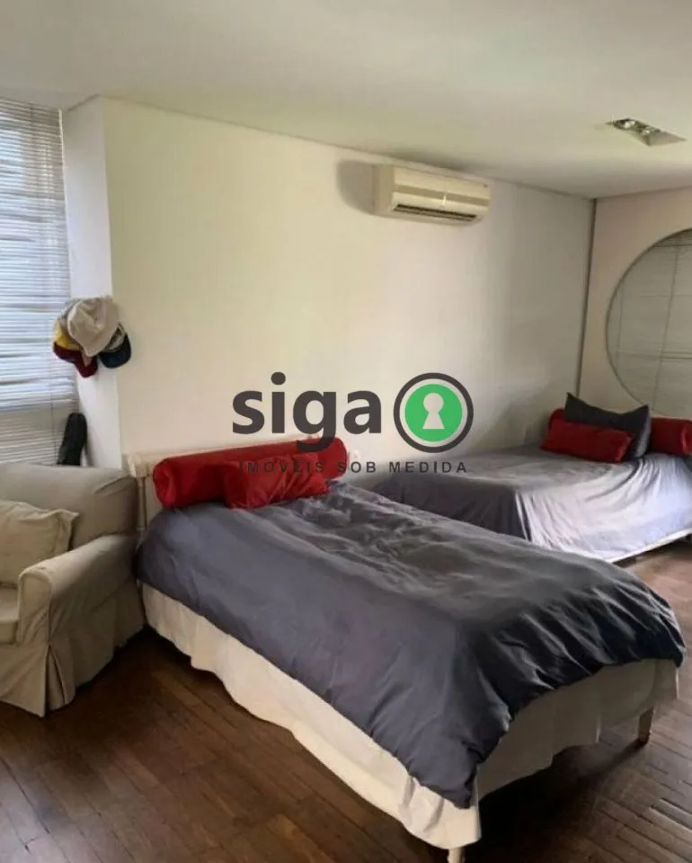 Imagem SOBRADO EM CAMPO BELO COM 340M2 COM PISCINA