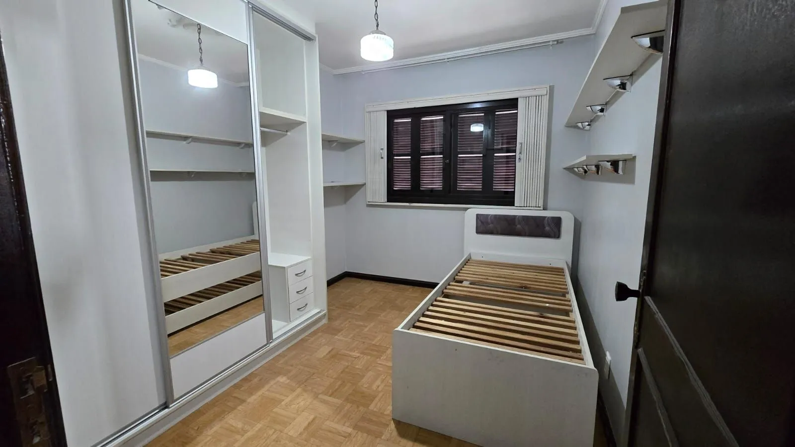 Imagem Duplex à venda em Caxias do Sul, Jardim das Hortências, com 3 quartos, 233.44m2