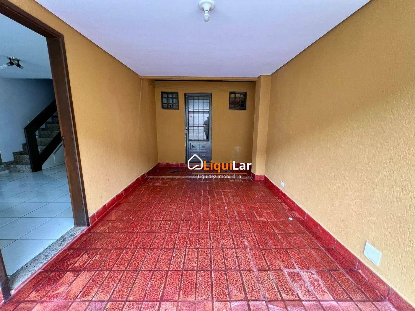 Imagem Sobrado para Locação no Condomínio Residencial Polonês 1 com 3 Quartos, 2 Suítes e Condomínio Exclusivo