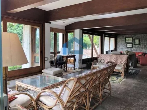 Imagem Casa de Alto Padrão à venda na Granja Viana
