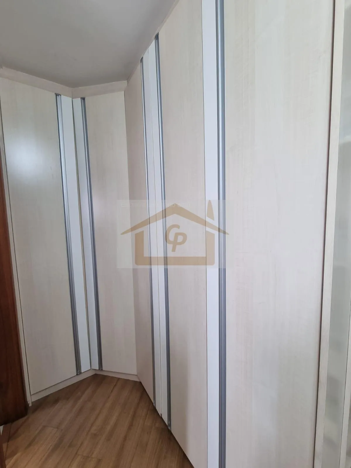 Imagem Casa em Condomínio na Granja Viana - Conforto, Praticidade e Excelente Localização
