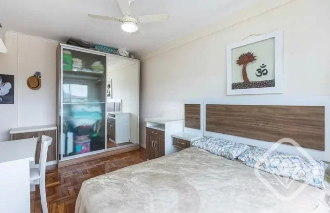 Imagem Um apartamento com o melhor do sol da manhã e muito conforto!

São 3 dormitórios, living para 2 a...