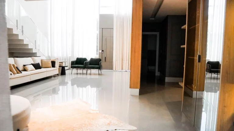 Imagem Luxuosa Casa à Venda no Condomínio Boulevard Lagoa - Porteira Fechada