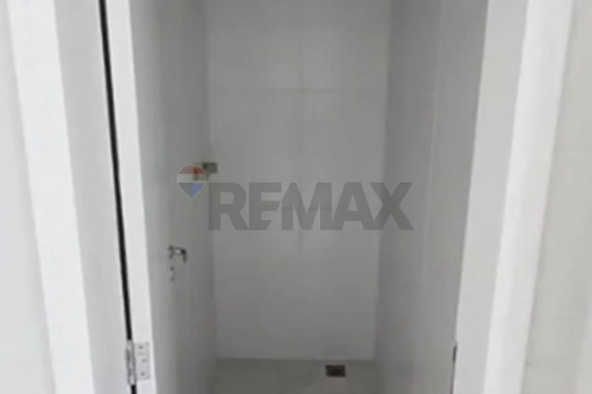 Imagem VENDO APTO 2 QUARTOS 1 SUITE C/ DEP CONDOMINIO NOVA BARRA RECREIO