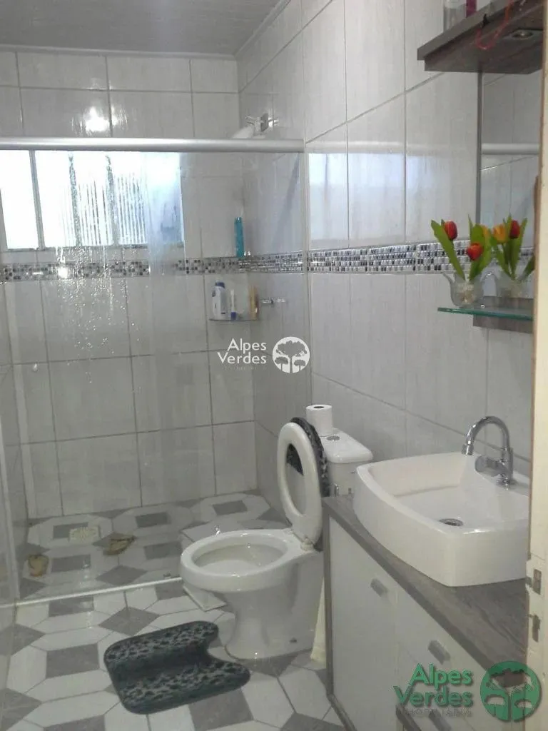 Imagem Vende-se casa em canela a 3 minutos da Catedral de Pedra