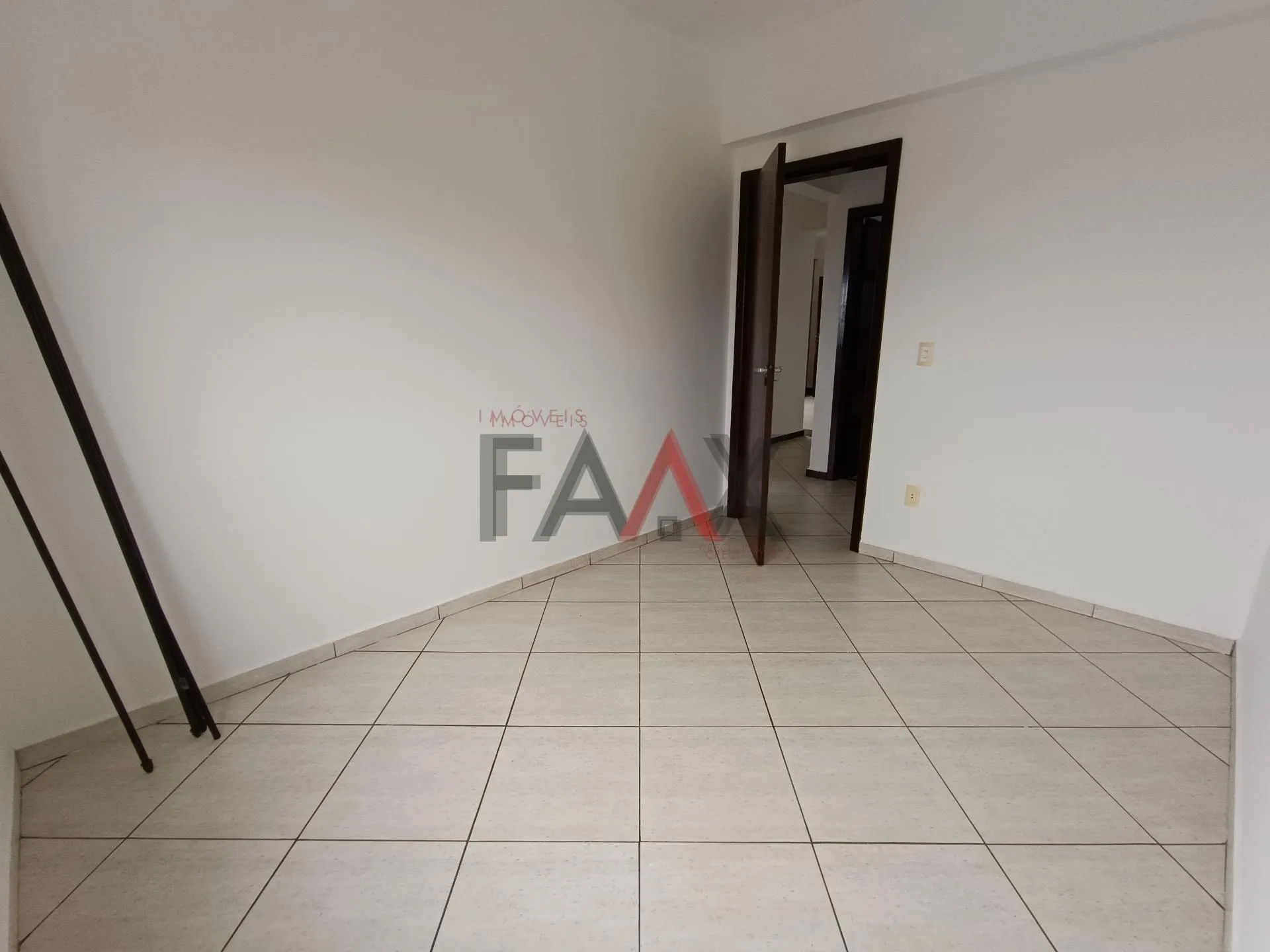 Imagem Apartamento no Edificio Monaco no Bairro SANTA CRUZ em GUARAPUAVA - PR
