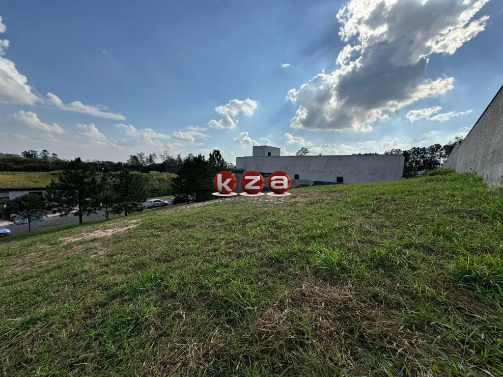 Imagem Terreno a venda em Condomínio de Luxo, Villa Lombarda, Valinhos-SP 1.000m² de Pura Exclusividade