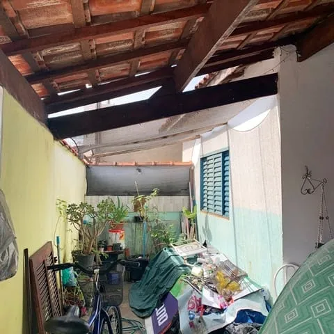 Foto do imóvel Casa à venda 3 Quartos, 2 Vagas, 250M², Parque São Domingos, Pindamonhangaba - SP