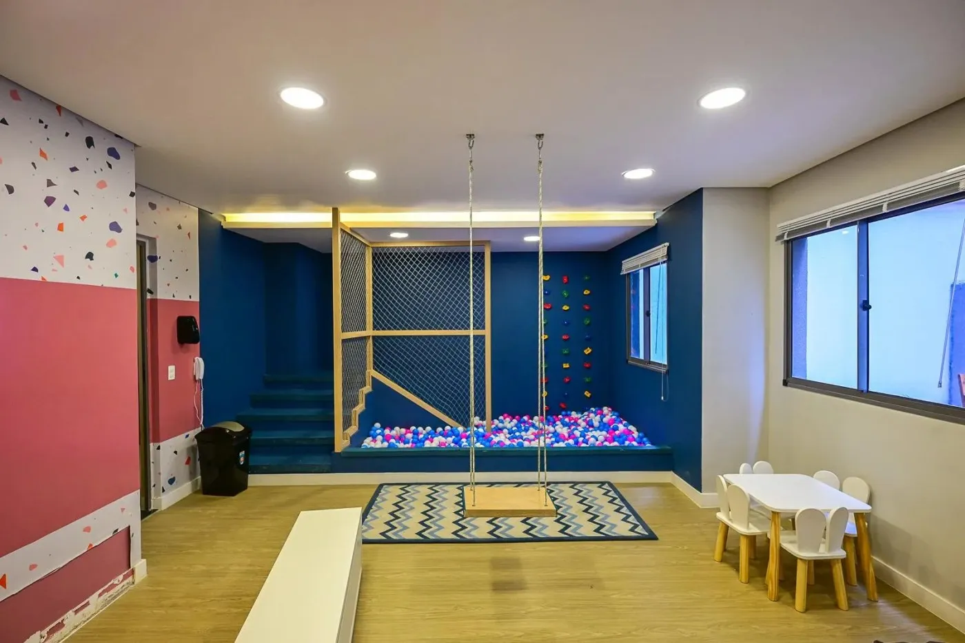 Imagem Apartamento para Locação em São Paulo, Vila Andrade, 2 dormitórios, 1 banheiro