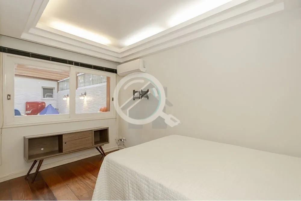 Imagem Ótimo Apartamento à Venda no Bairro Mont'Serrat. Localizado na prestigiada Rua Pedro Ivo, uma rua ...