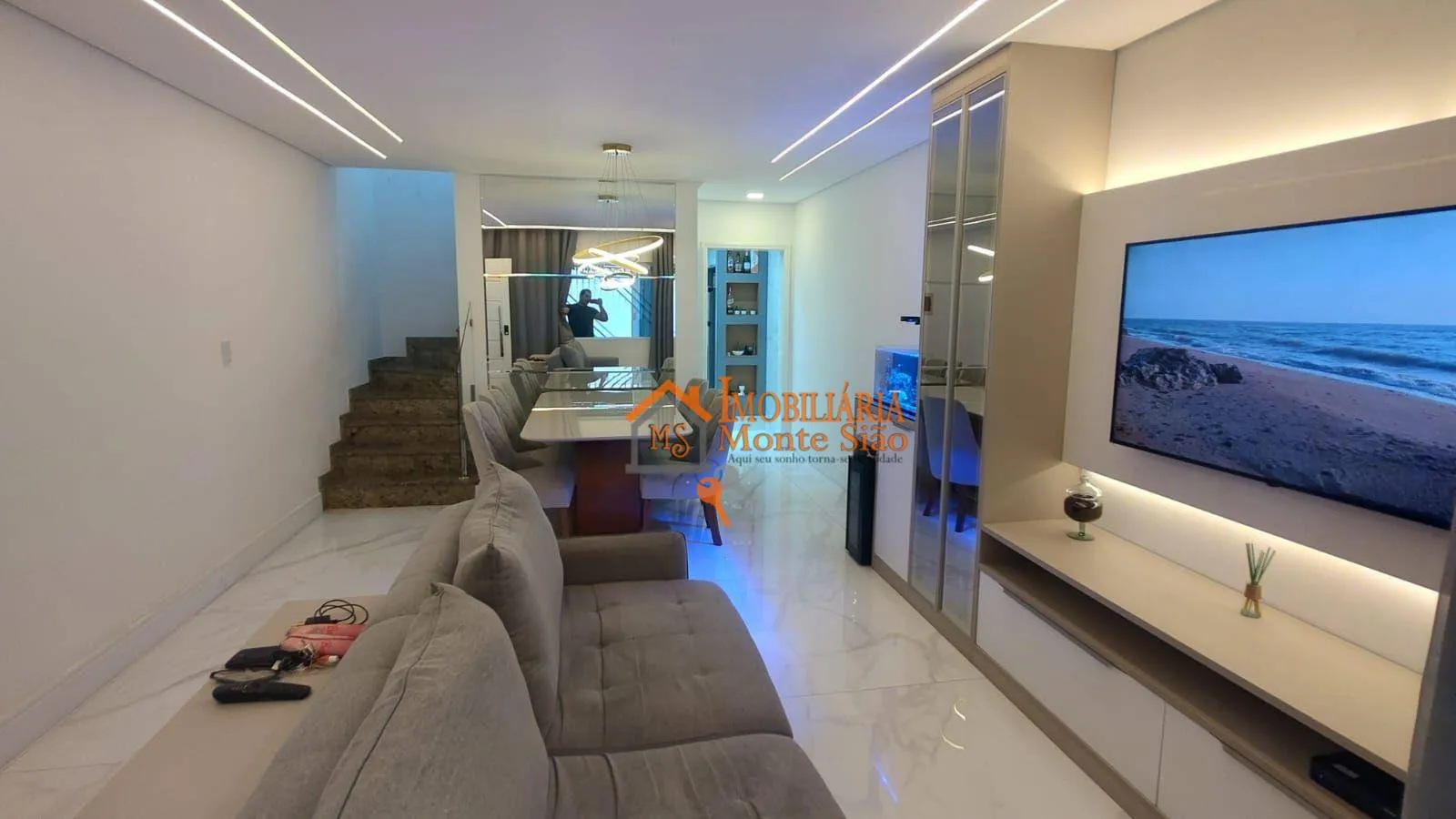 Imagem Sobrado com 3 dormitórios à venda, 200 m² por R$ 800.000,00 - Vila Maranduba - Guarulhos/SP