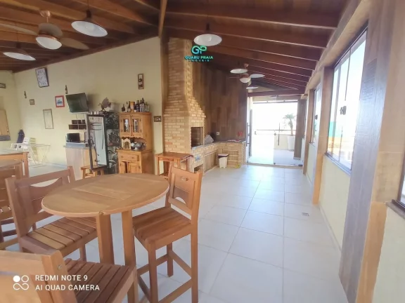 Imagem Locação anual - 3 dormitórios com armários, sendo 2 suítes, sala ampla para 2 ambientes com sacada, despensa, banheiro social, lavabo, cozinha com armários planejados