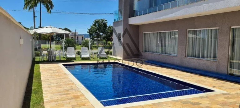 Imagem Casa com 4 suítes, mobiliada e com piscina aquecida no Ninho Verde II