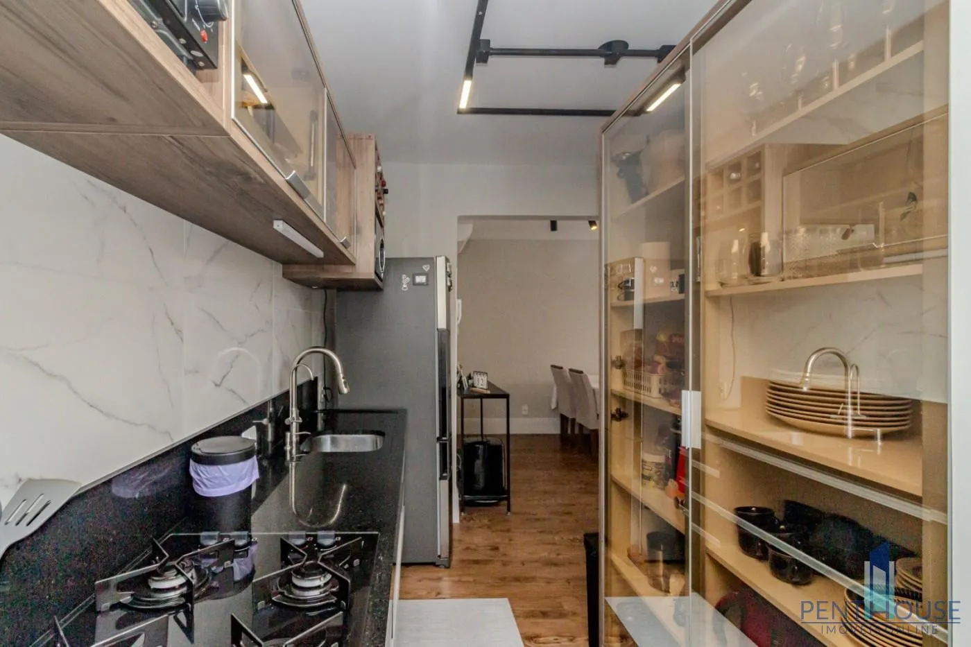 Imagem Apartamento Zona Central para Venda em Balneário Camboriú, CENTRO, 2 dormitórios, 1 suíte, 2 banheiros, 1 vaga