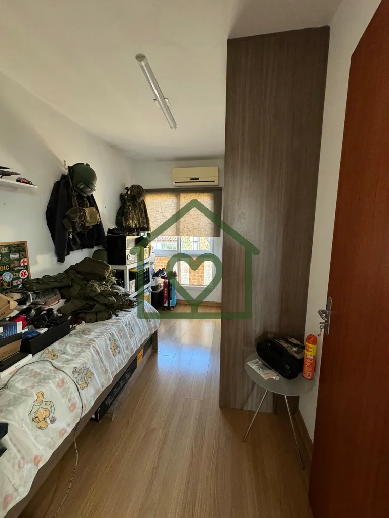Imagem CASA I 3 DORMITÓRIOS I 1 SUÍTE I SEMI MOBILIADA I 2 VAGAS I HÍPICA I ZONA SUL 
 
ABRIANOS vende m...
