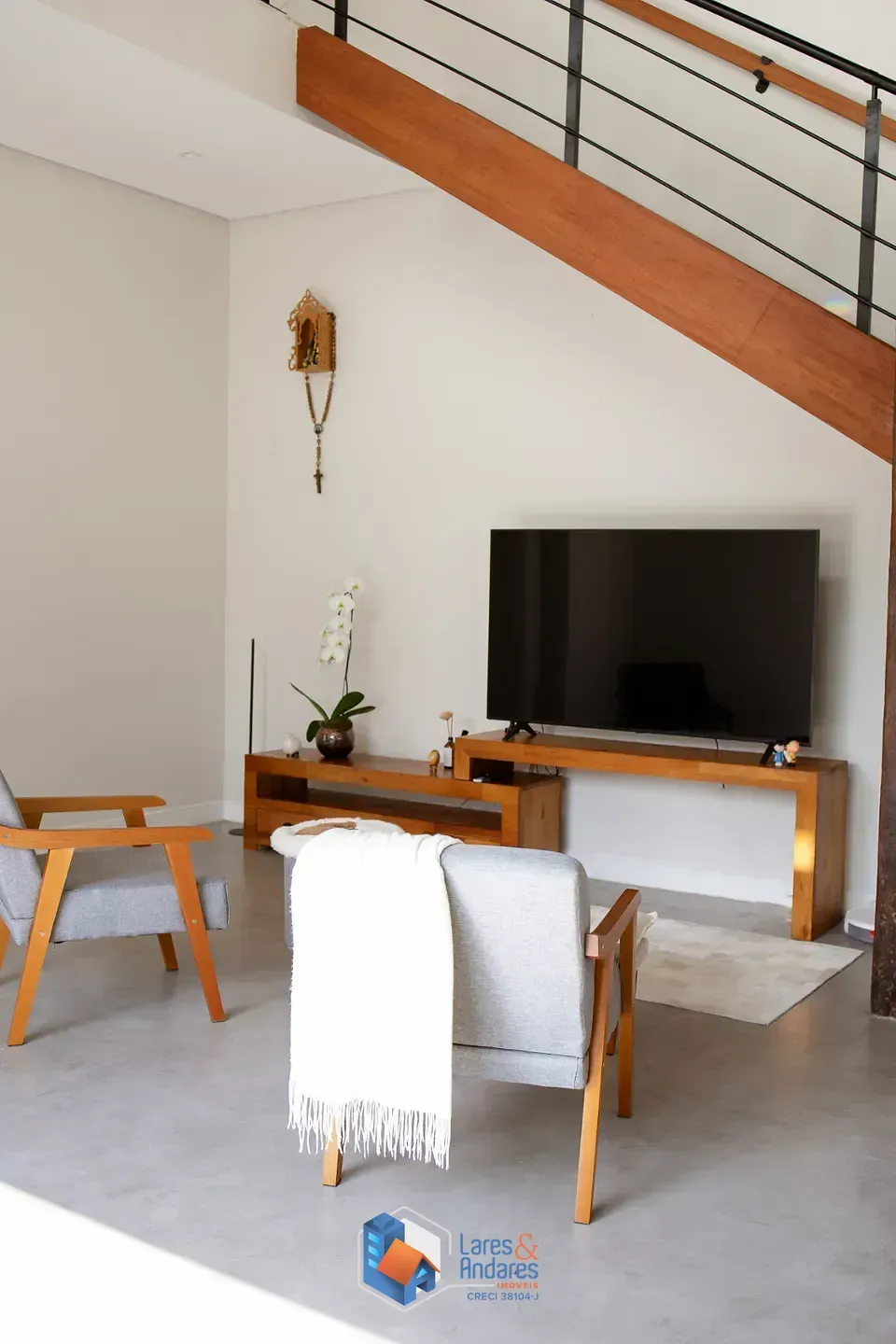 Imagem Casa no condomínio Chácara Jaraguá para venda com 2 quartos, sendo 2 suítes, 278m²