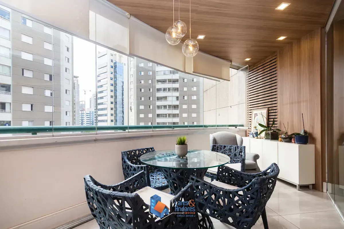 Imagem Apartamento para venda em Moema com 3 quartos, sendo 3 suítes, 121m²