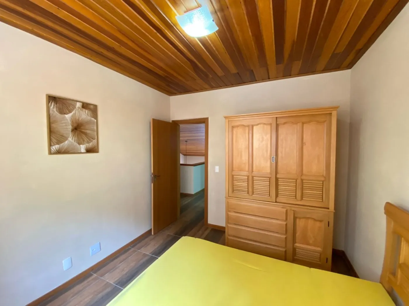 Imagem Casa em Condomínio para Venda em Teresópolis / RJ no bairro Granja Guarani