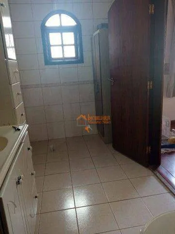 Imagem Sobrado para compra no Jardim Moreira com 3 dormitórios à venda, 144 m² por R$ 600.000 - Jardim Moreira - Guarulhos/SP