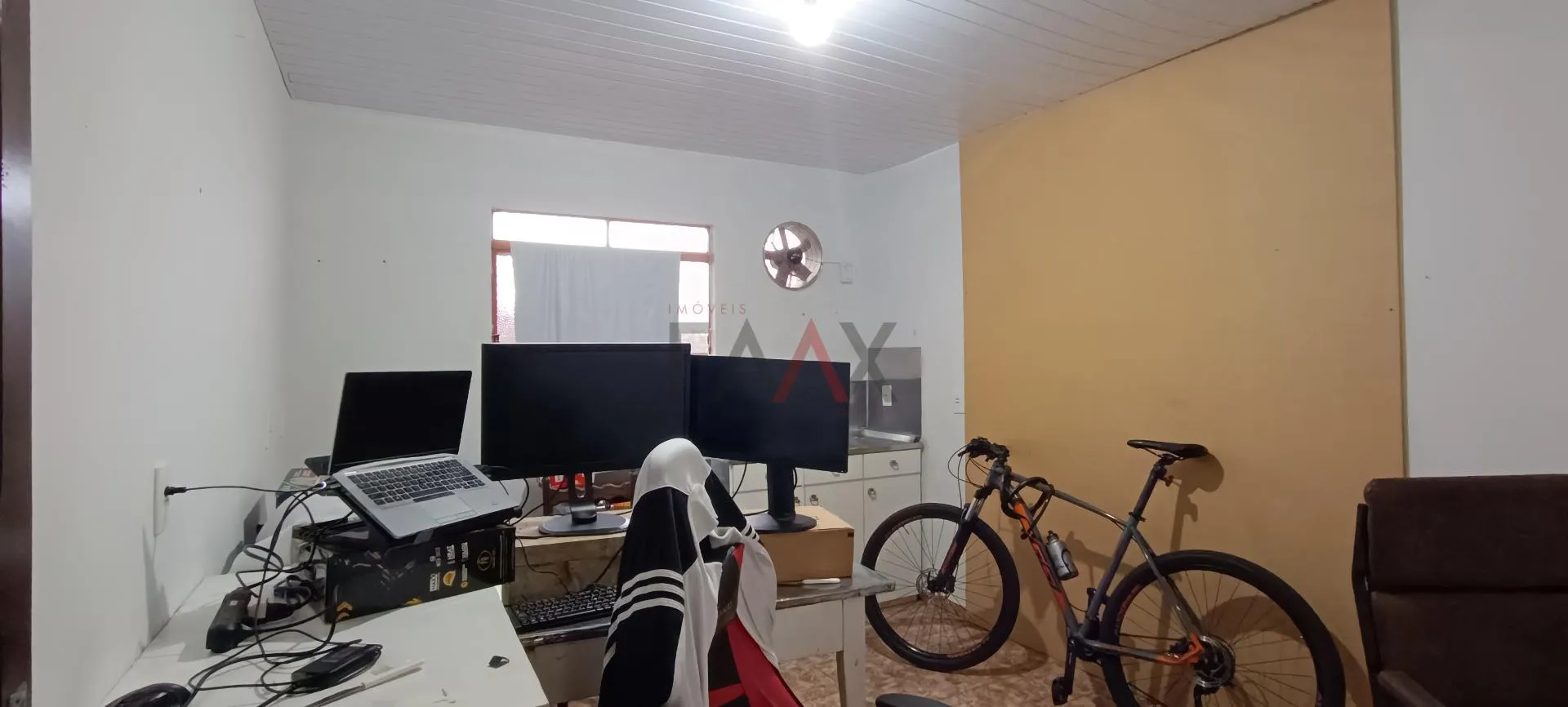 Imagem Casa à venda na Santa Cruz com 603m de terreno em Guarapuava PR