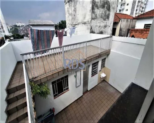 Imagem Vende um excelente sobrado de 216m² em ótima localização