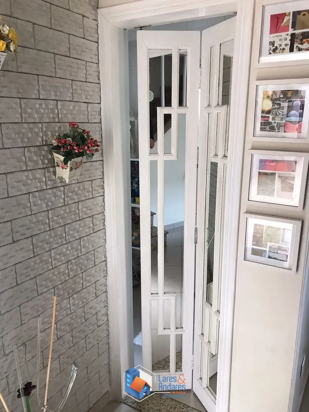 Imagem Sobrado à venda com 4 quartos, sendo 3 suítes, e 5 banheiros com 163m² localizado na Rua Curupaiti (Zona Norte)