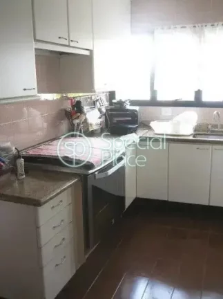 Imagem Oportunidade para reforma com excelente planta em Moema Índios. Apartamento com planta ampla, 3 dor...