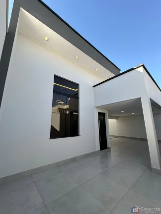 Imagem Casa à Venda no Afonso Queiroz em Patos de Minas – 3 Quartos, Suíte, Churrasqueira e Segurança