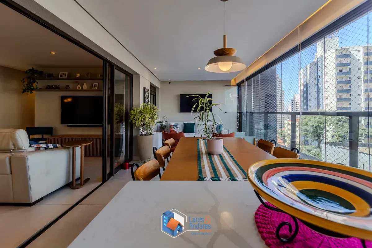 Imagem Apartamento para venda em Aclimação com 4 quartos, sendo 3 suítes, 159m²