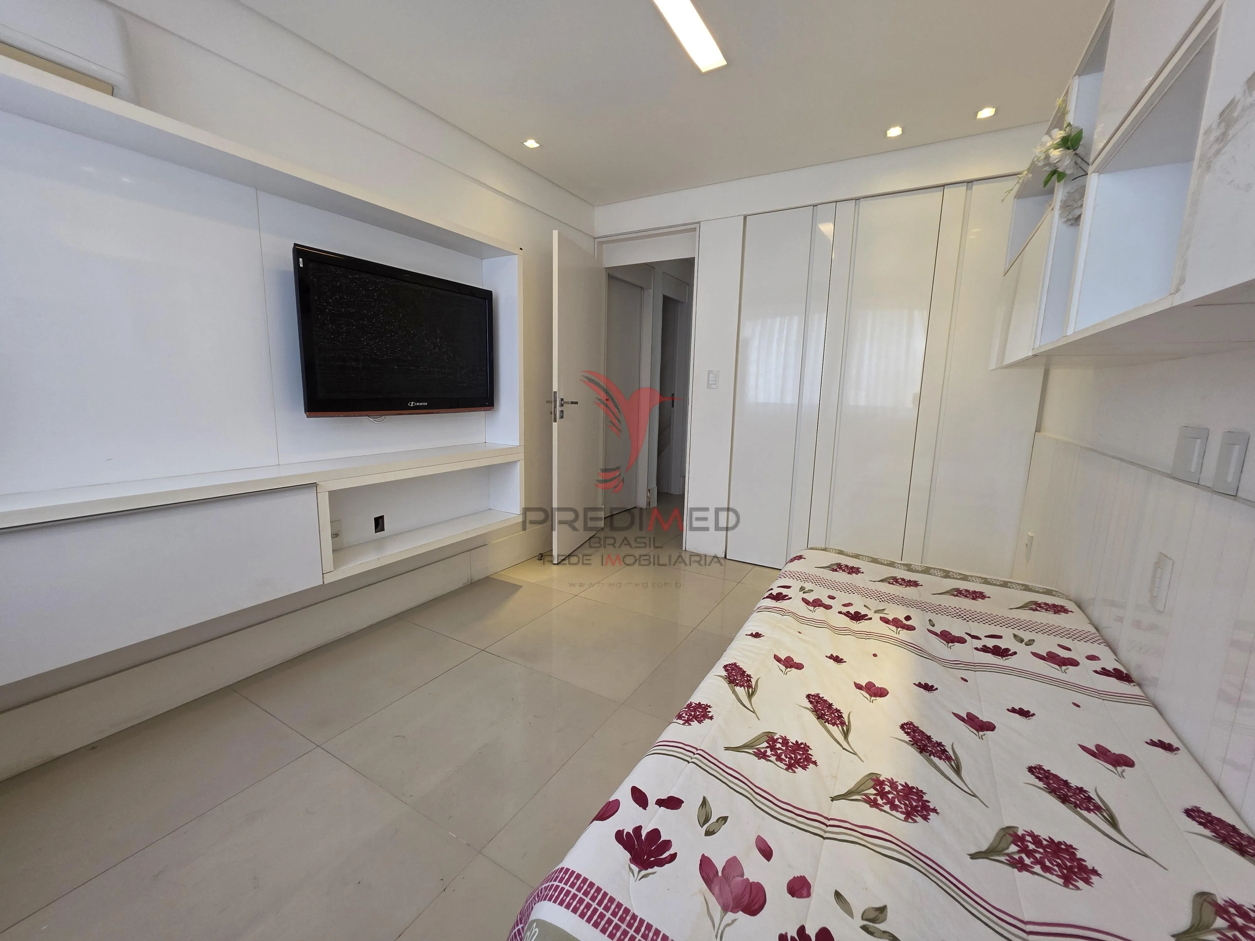Imagem Apartamento Mobiliado de Alto Padrão no Aeroclube com Vista Deslumbrante para o Mar