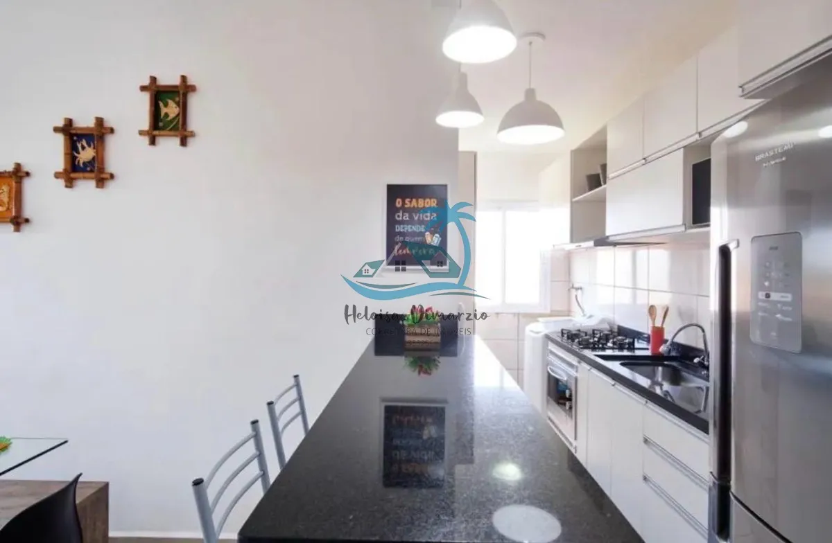 Imagem Apartamento MOBILIADO com 2 dormitórios à venda em Ubatuba a 700 metros da orla do Itaguá.