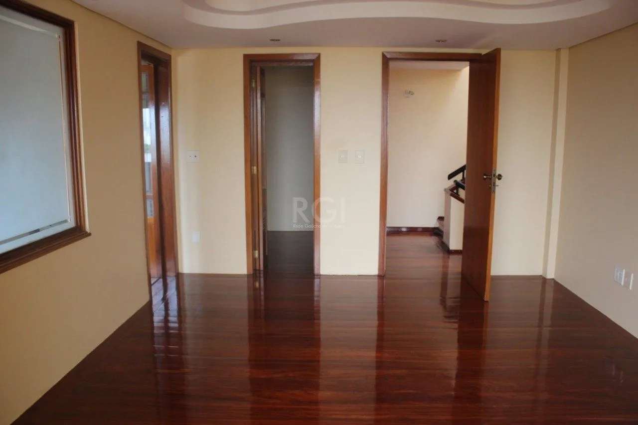 Imagem Casa Condominio para Venda - 379.23m², 4 dormitórios, sendo 1 suites, 2 vagas - Menino Deus